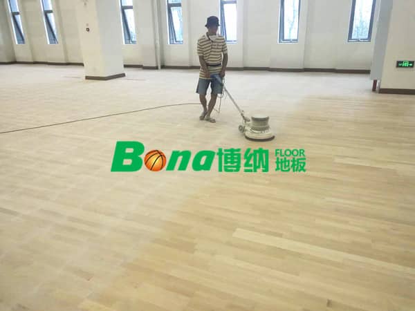 体育运动实木地板出现变形了怎么办？